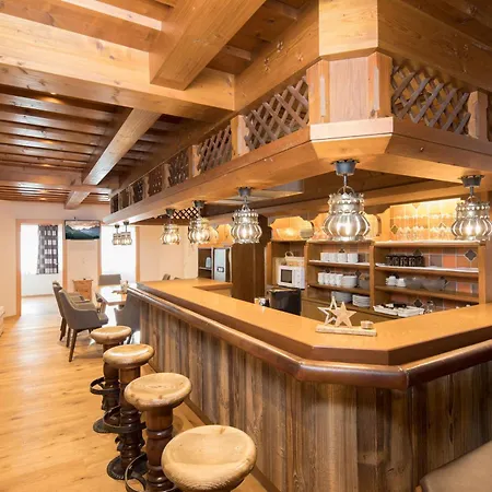 Apartamento Familiensuite Tirol In *