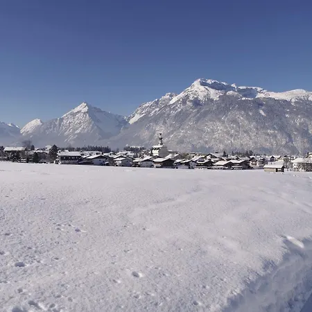 Familiensuite Tirol In  *