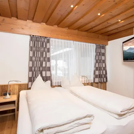 Familiensuite Tirol In  *